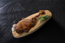 Cuarto de Cordero Lechal Asado 12 horas a Baja Temperatura - Debuche Carnes Nobles Zaragoza